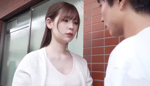 Gã chồng tẻ nhạt, vợ nhận ra cậu thanh niên gần nhà tốt hơn